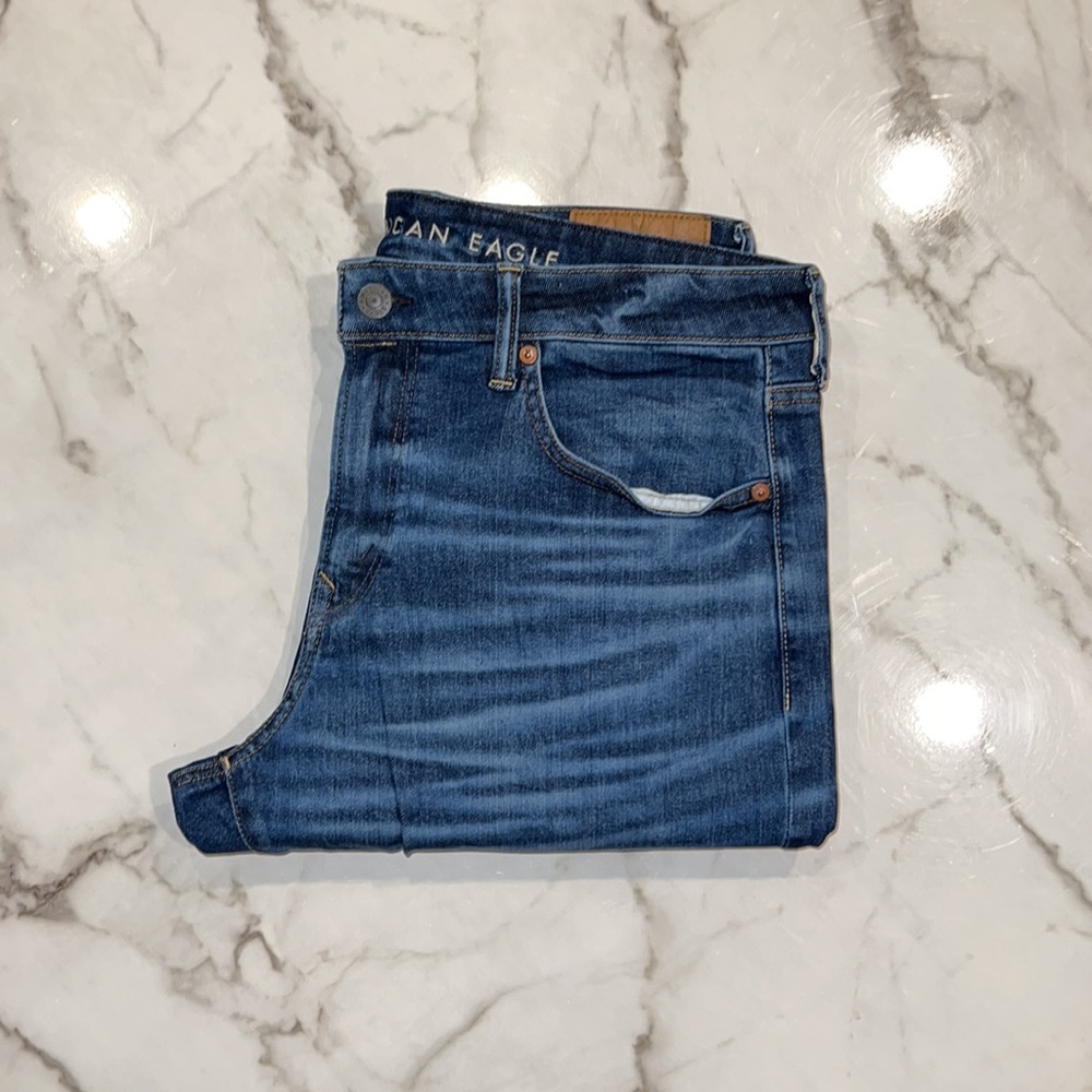 Mens American Eagle (air flex+) jeans